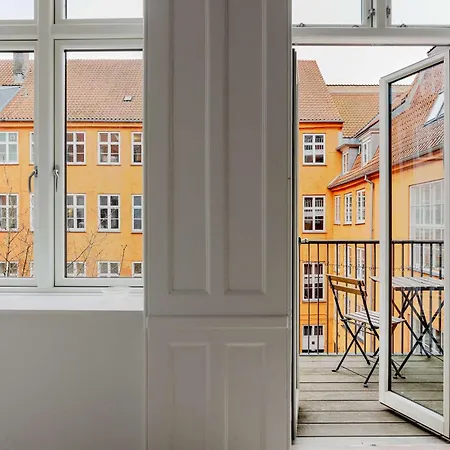 Amalienborg Retreat Stylish 2br Apartment *