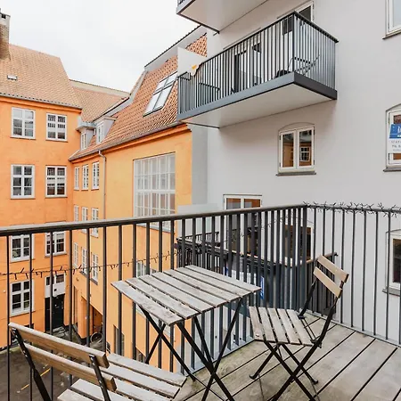 Apartment Amalienborg Retreat Stylish 2br *
